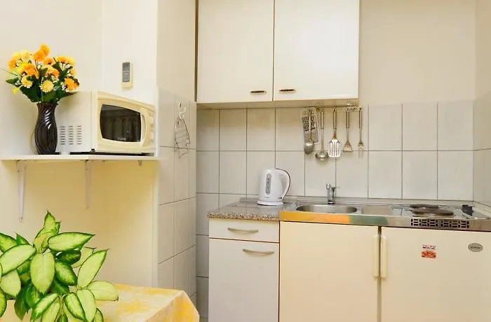 Mario With Private Parking * Makarska