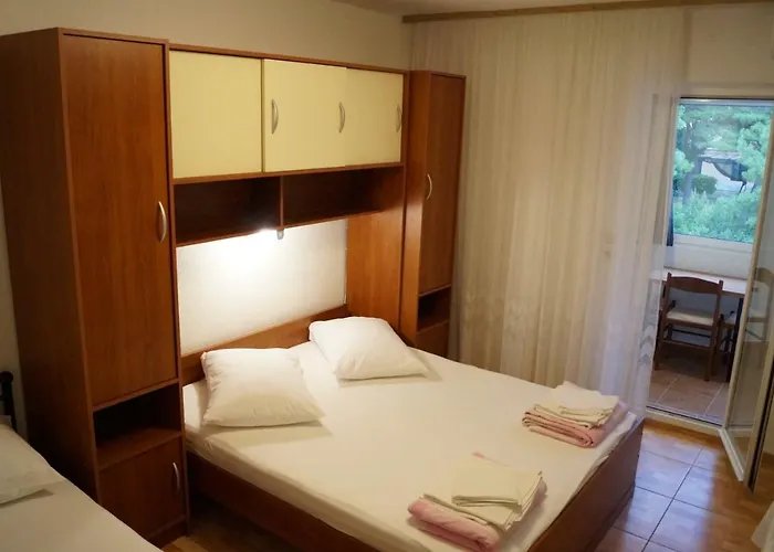 Appartement Mario With Private Parking Makarska