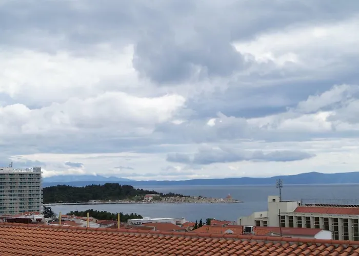 Mario With Private Parking Makarska