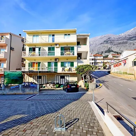Apartament Mario With Private Parking Makarska