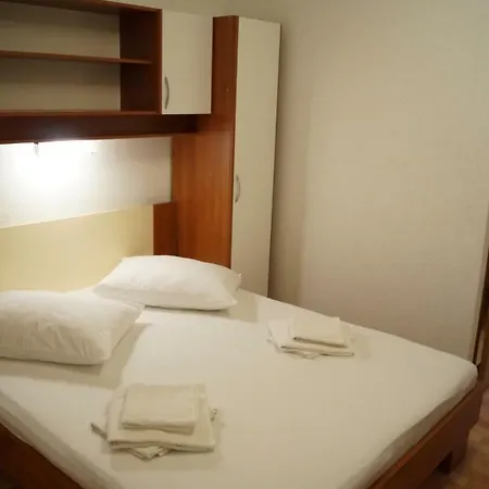 Mario With Private Parking Apartament *