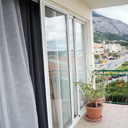 Apartament Mario With Private Parking Makarska