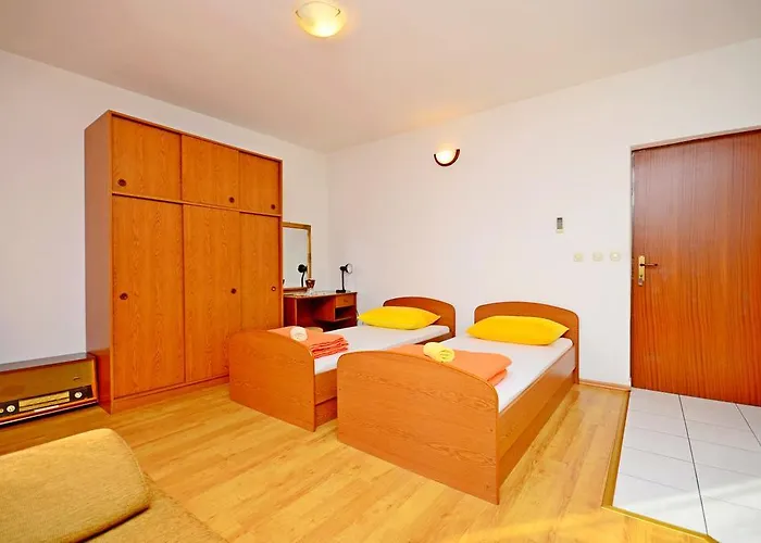 Appartamento Mario With Private Parking Makarska