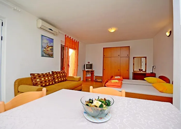 Mario With Private Parking *