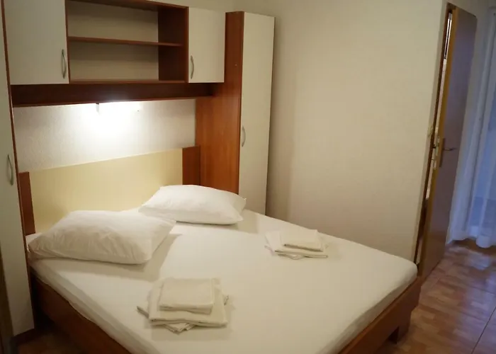 Mario With Private Parking Апартаменты *