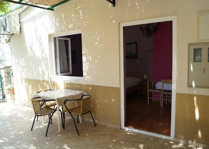 Mario With Private Parking *