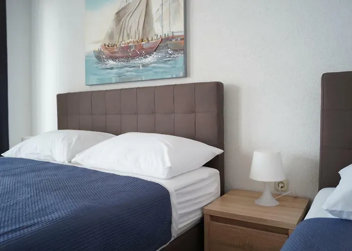 Mario With Private Parking Makarska