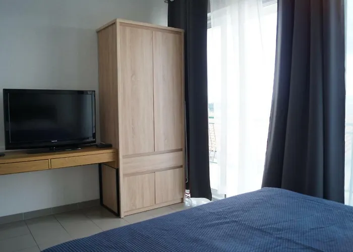 Mario With Private Parking *