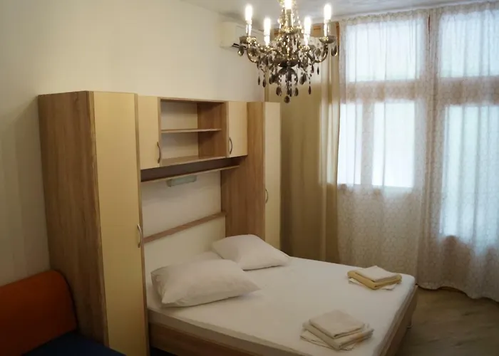 Mario With Private Parking * Makarska