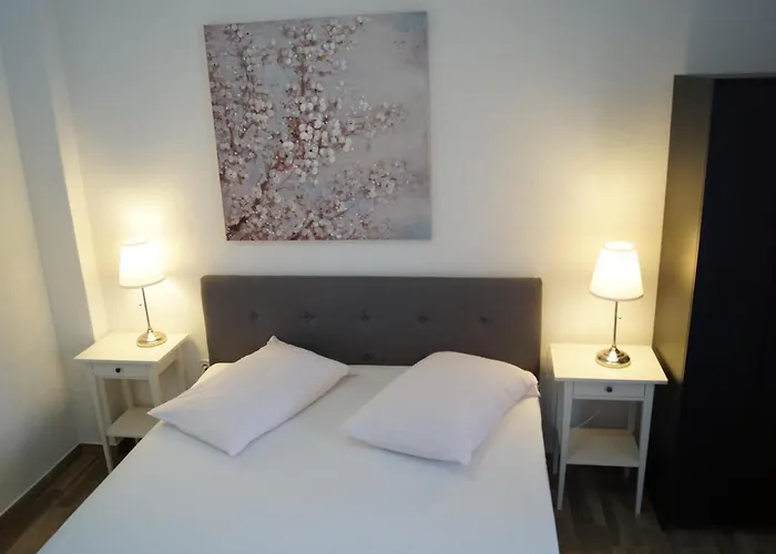 Mario With Private Parking Appartamento Makarska