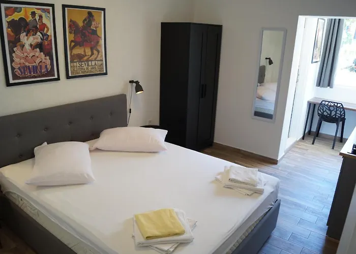 Mario With Private Parking *