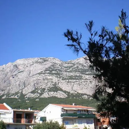 Mario With Private Parking * Makarska