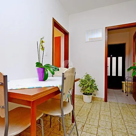 Appartamento Mario With Private Parking Makarska