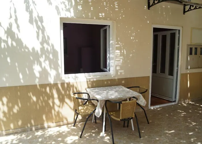 Mario With Private Parking *