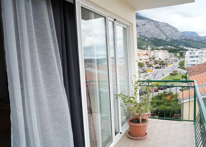 Lejlighed Mario With Private Parking Makarska